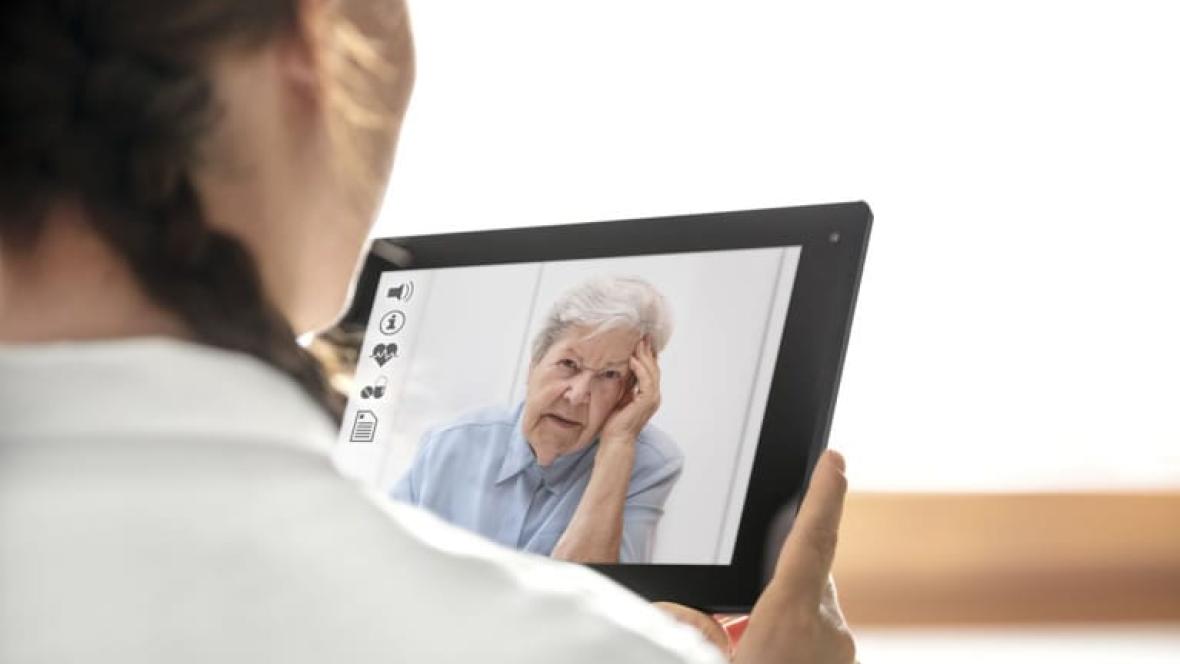 De cuidados a pensiones: los 7 compromisos con los mayores en el Plan de Recuperación - Actualidad, Sociedad