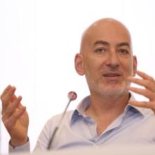 Shlomo Benartzi, economista conductual y coautor del programa ‘Save More Tomorrow’.